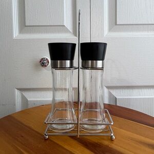 Glass grinder salt and pepper set with metal stand